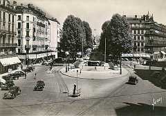69 Lyon Place de la Republique II